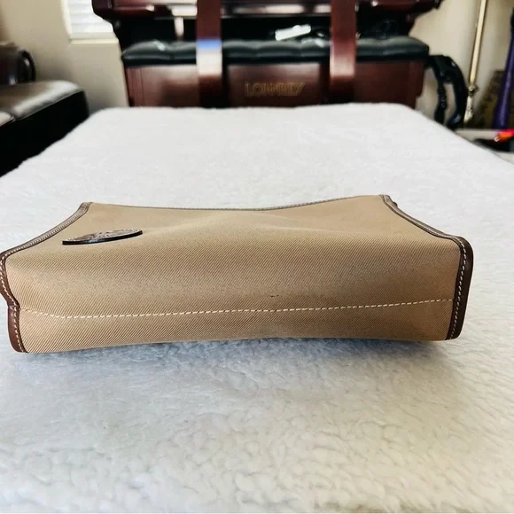 Hunting World Safari Today Khaki Canvas Brown Leather Unisex Clutch Bag
